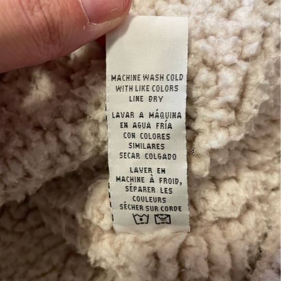 Thread + Supply Tan Sherpa Zip Up Vest - Picture 6 of 8